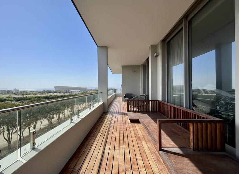 3 Bedroom Property for Sale in Green Point Western Cape